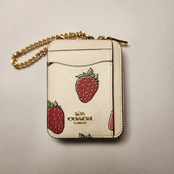 NWT COACH CAR32 STRAWBERRY PRINT ID BADGE Zip Card WALLET - Picture 1 of 7